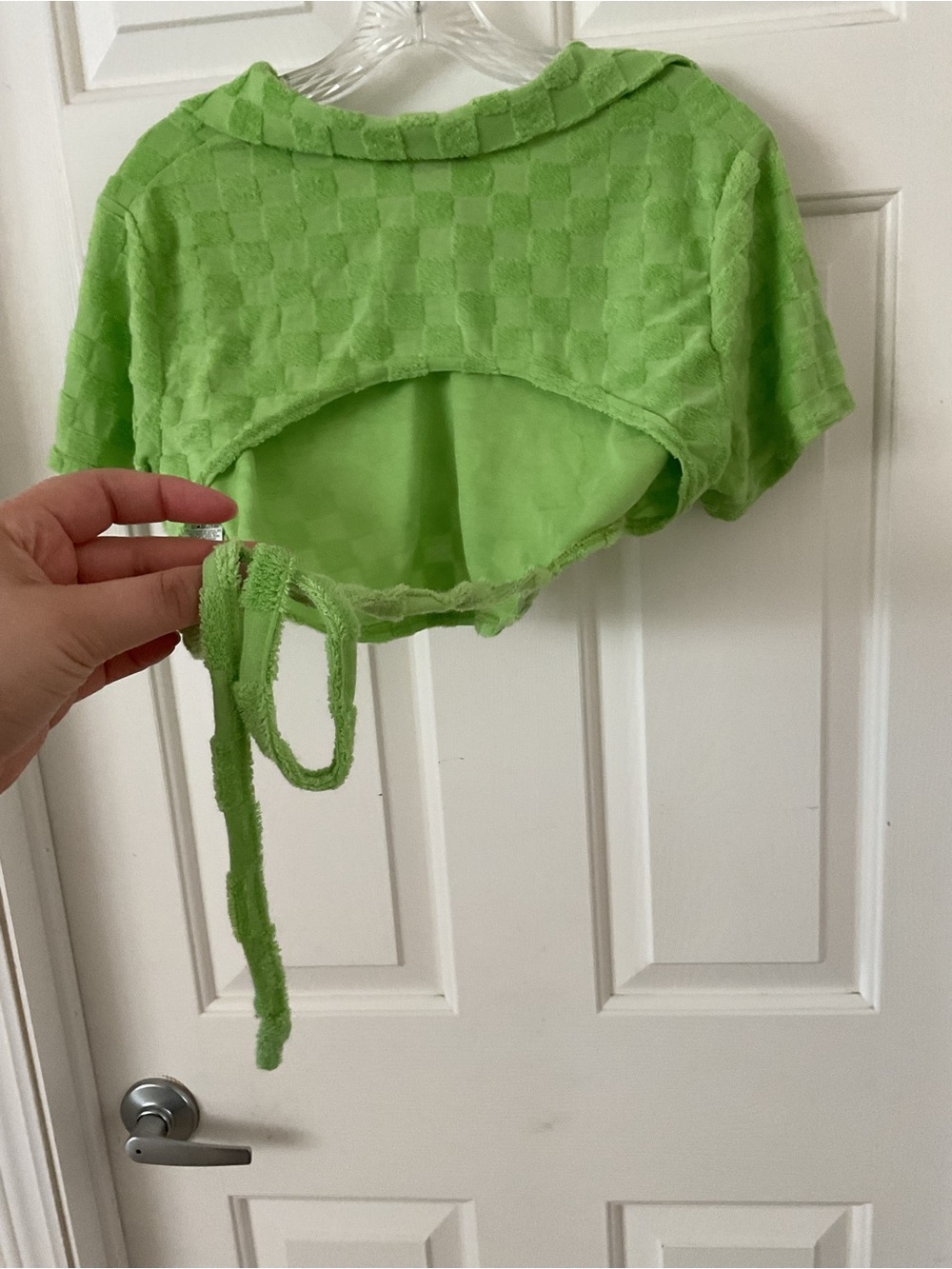 PrettyLittleThing Bright Lime Checker Polo Set - Picture 5 of 14